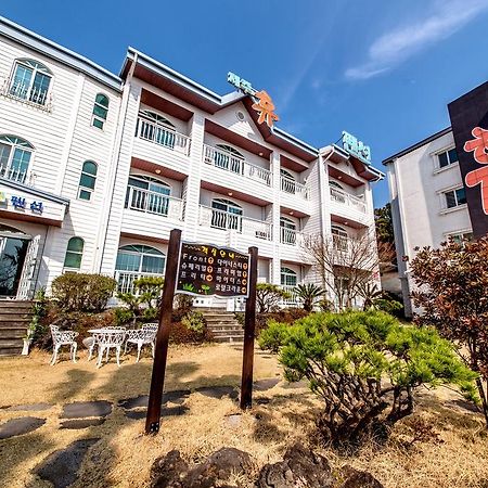 Jeju Hue Pension Seogwipo Bagian luar foto