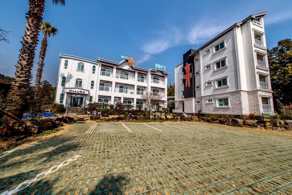 Jeju Hue Pension Seogwipo Bagian luar foto